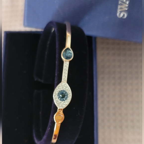 SWAROVSKI  BANGLE - Picture 6 of 11